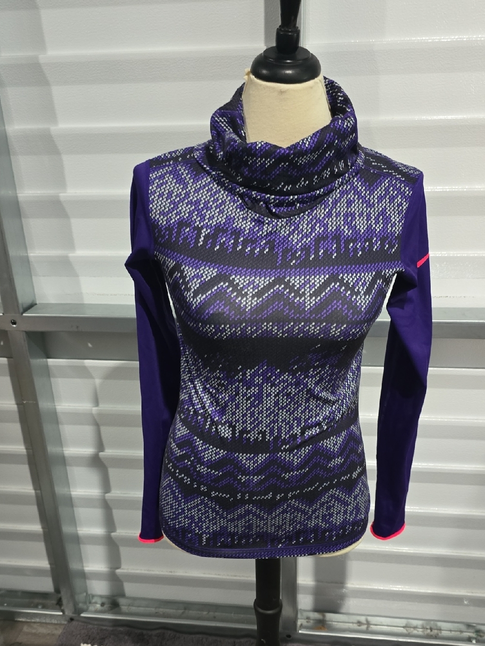 Nike Pro Purple Hyperwarm Funnel Neck Top With Tribal Print Medium